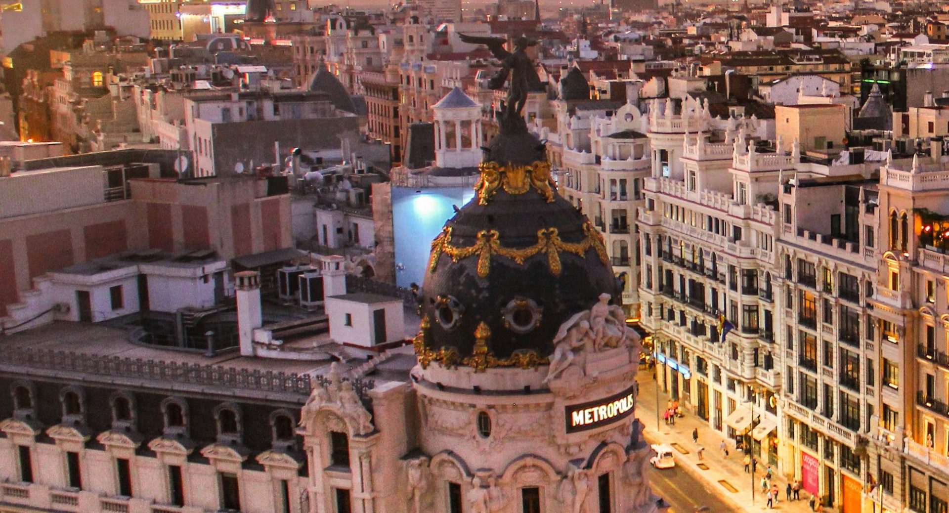 Edificio Metrópolis en la Gran Vía de Madrid